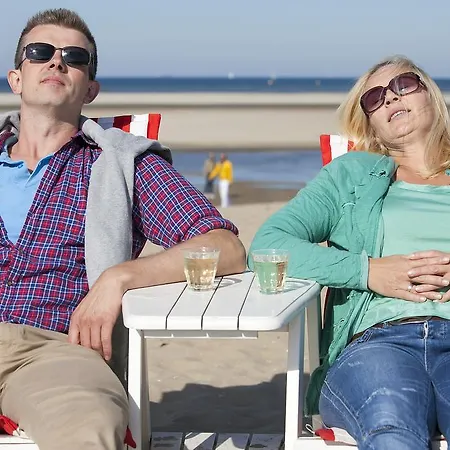 Roompot Duynparc De Heeren Van 's Gravensande * נאלדווייק